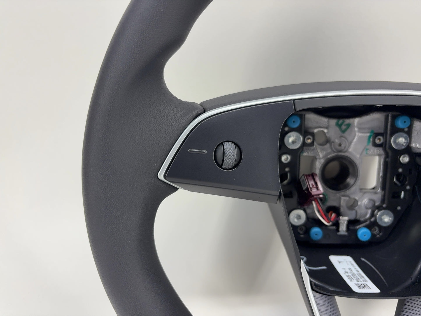 2025 Tesla Model 3 Highland Steering Wheel Pur Leather 1735339-00-G