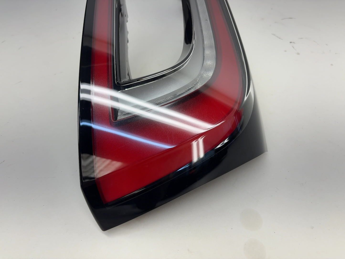 2024-2025 Tesla Model 3 Highland Tail Lamp Liftgate Trunk Right 1691500-00-F