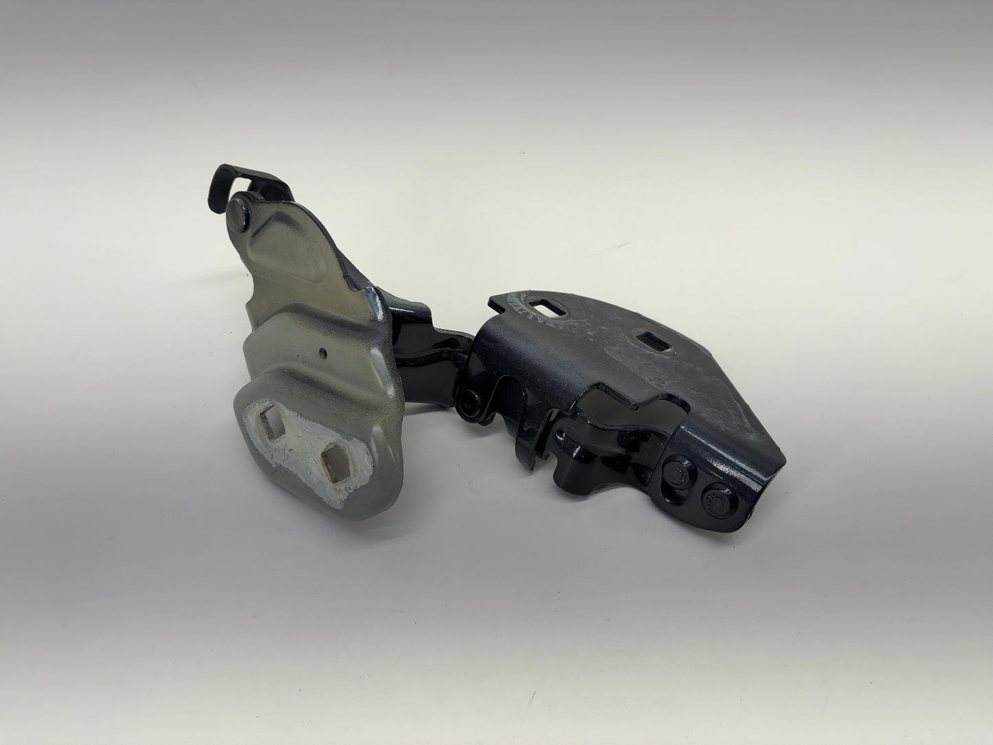 2025 Tesla Model 3 Highland Hood Hinge Right 1774936-00-B