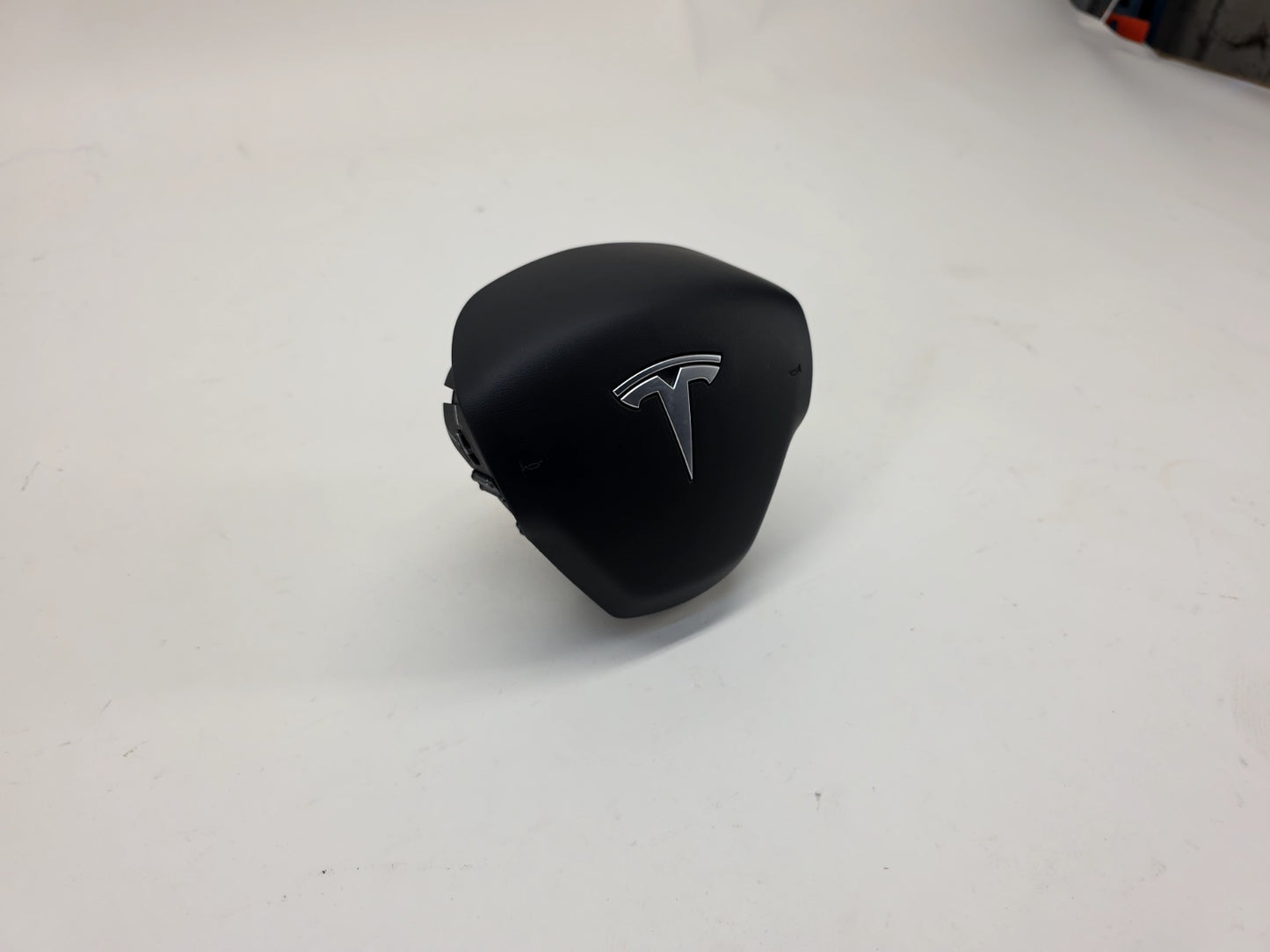 2022-2024 Tesla Model 3 Steering Wheel Airbag 1508347-00-D