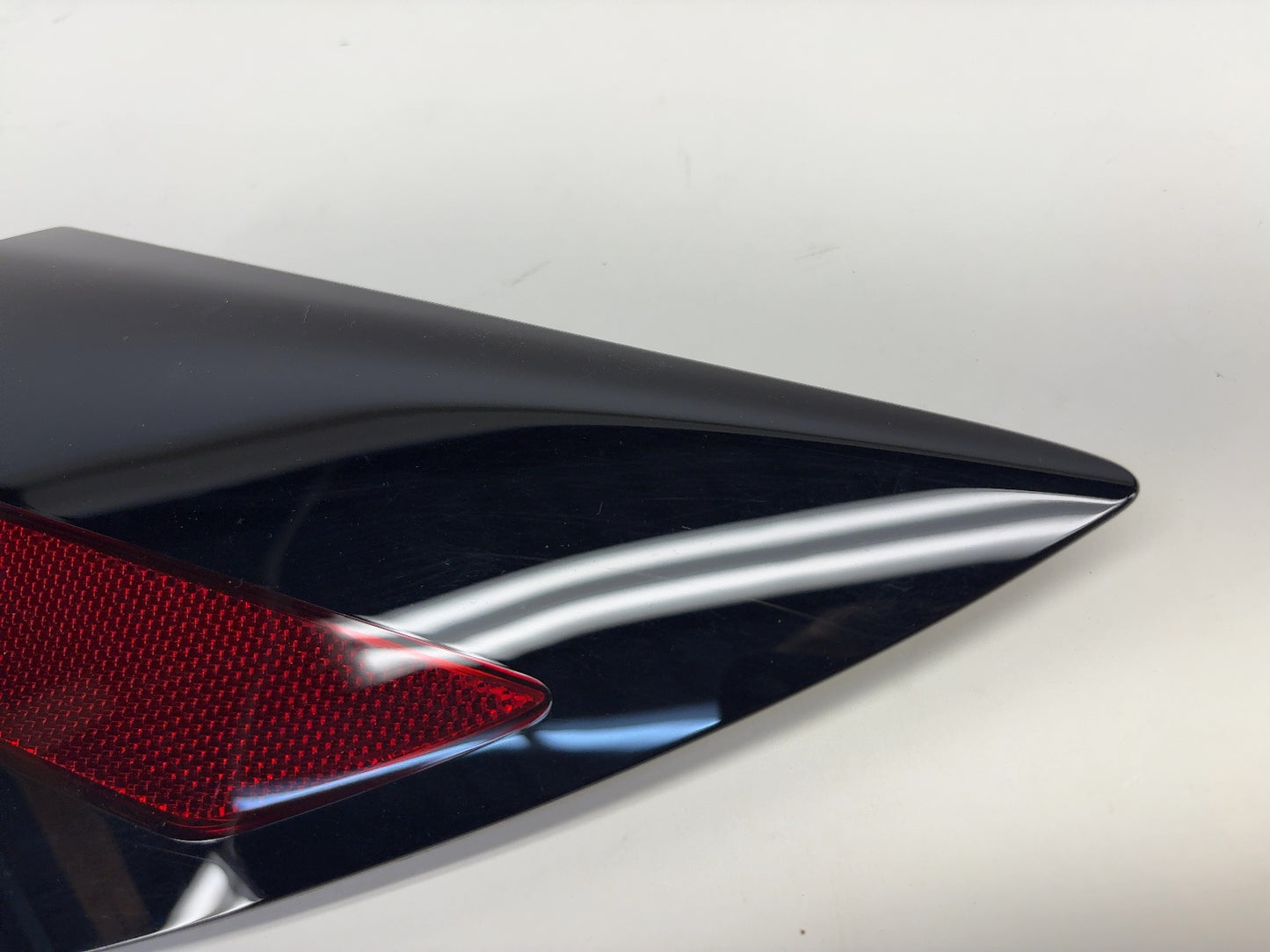 2025 Tesla Model 3 Highland Right Quarter Reflector 1715105-30-A
