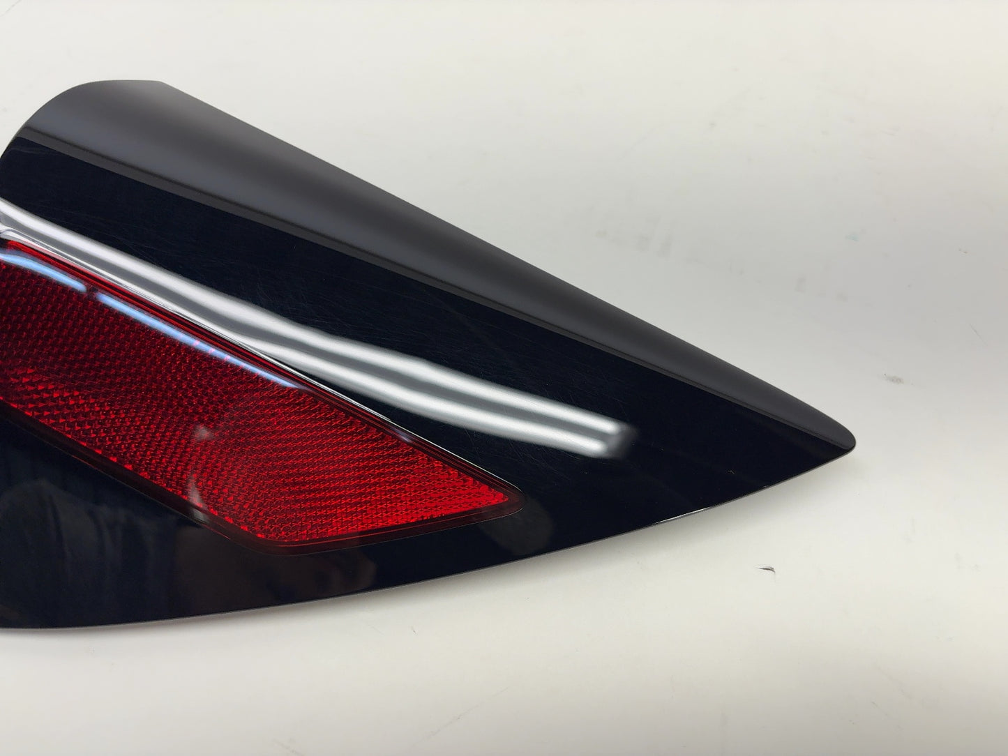 2025 Tesla Model 3 Highland Right Quarter Reflector 1715105-30-A