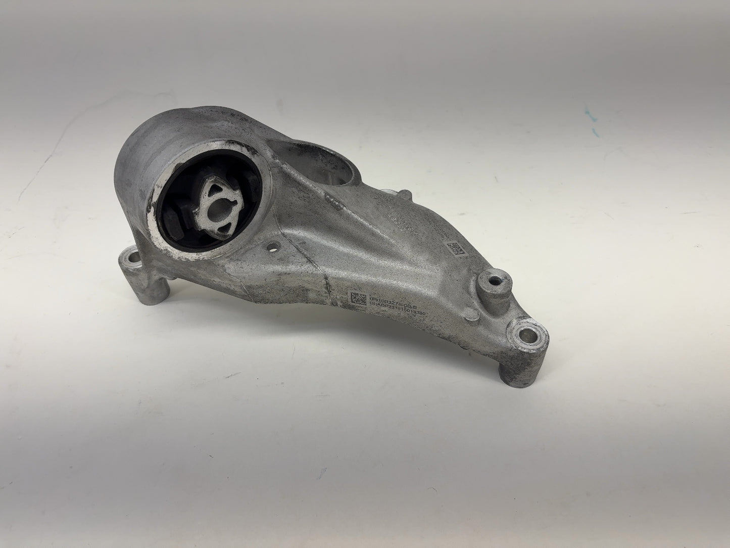 2023 Tesla Model Y Rear Drive Unit Left Hand Mount 1095337-00-D