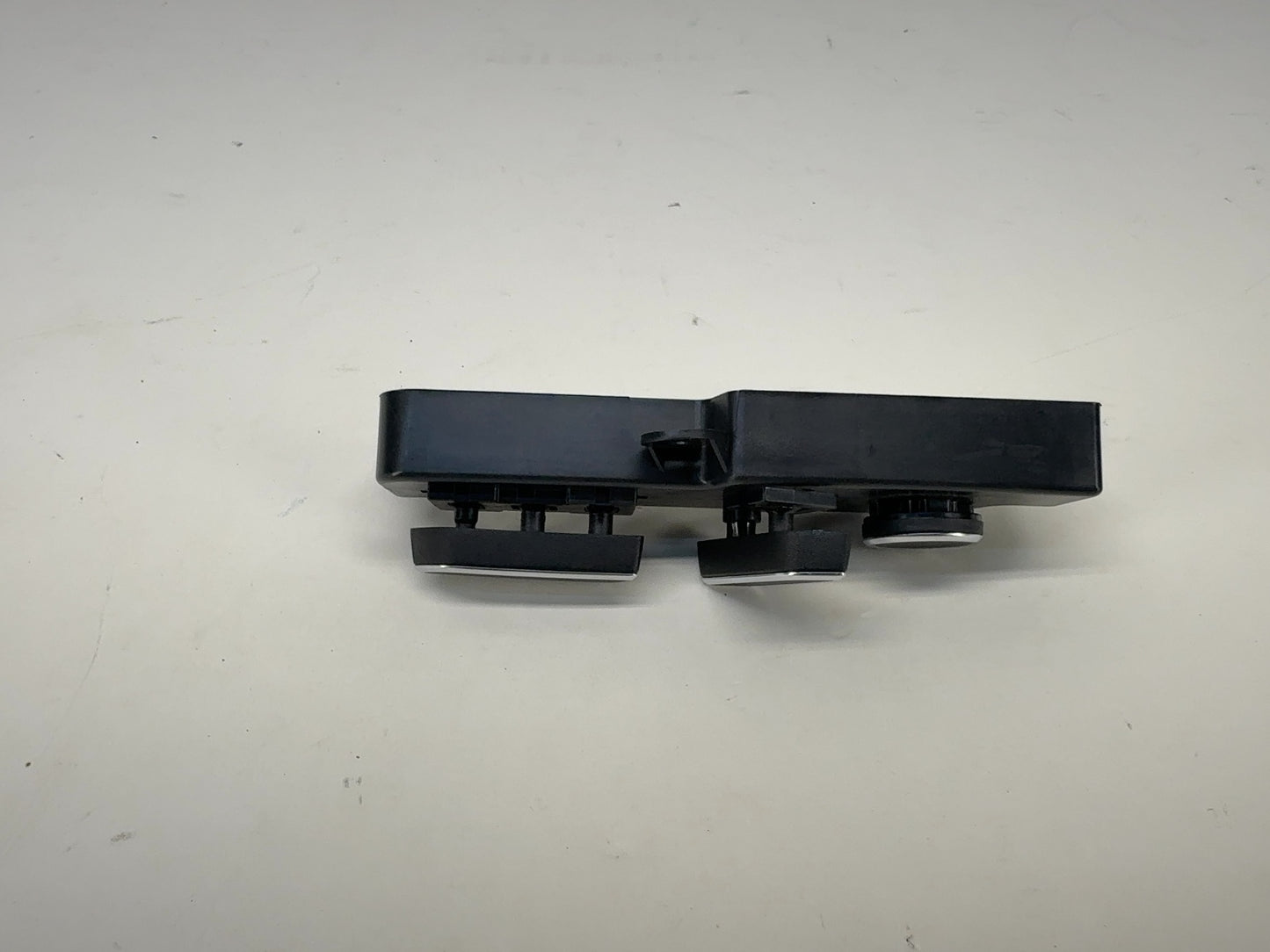 2021 Tesla Model S Front Left Seat Control Switches 1613547-00-A