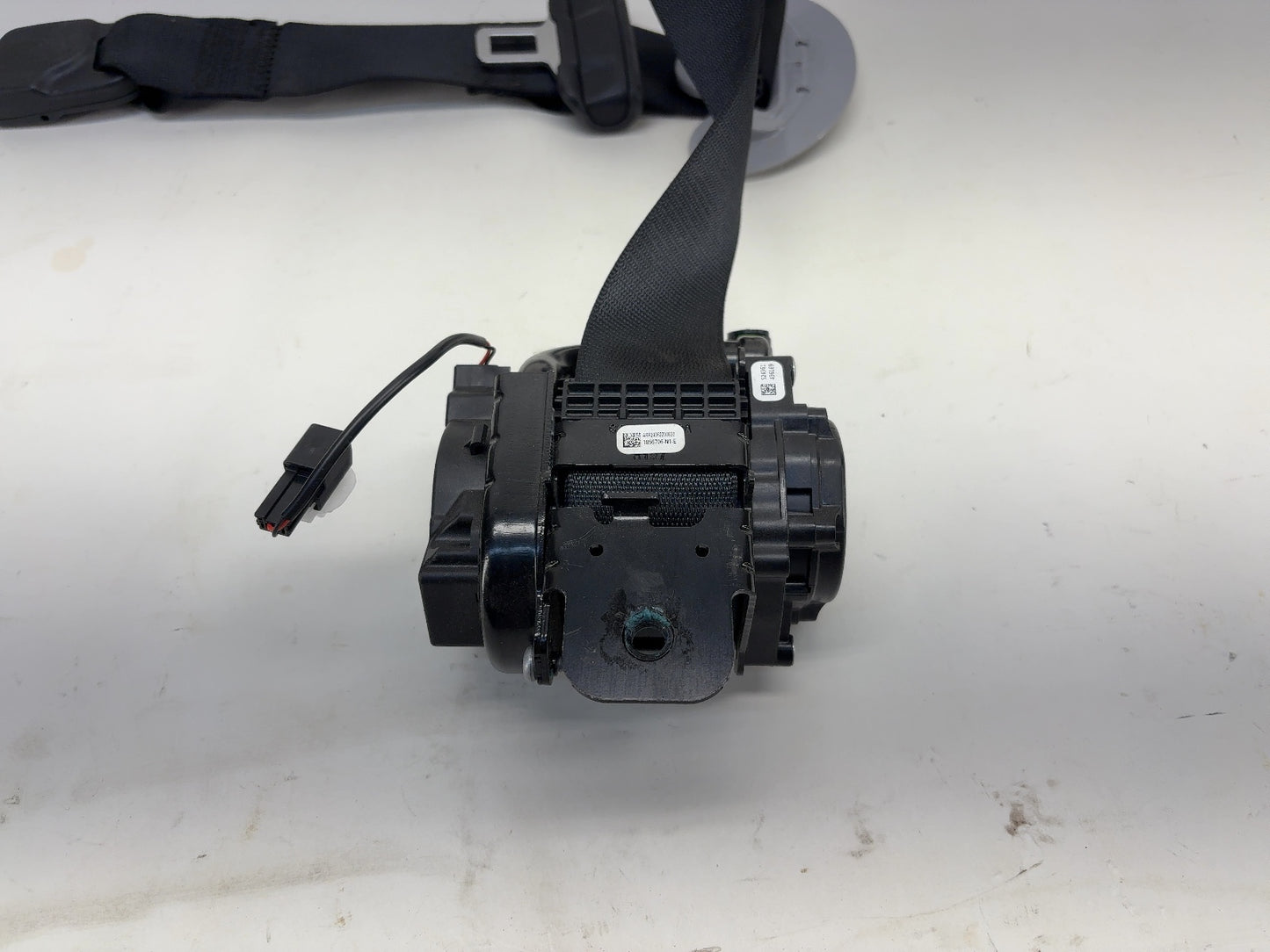 2025 Tesla Model 3 Highland Front Right Seat Belt 1856706-N1-E