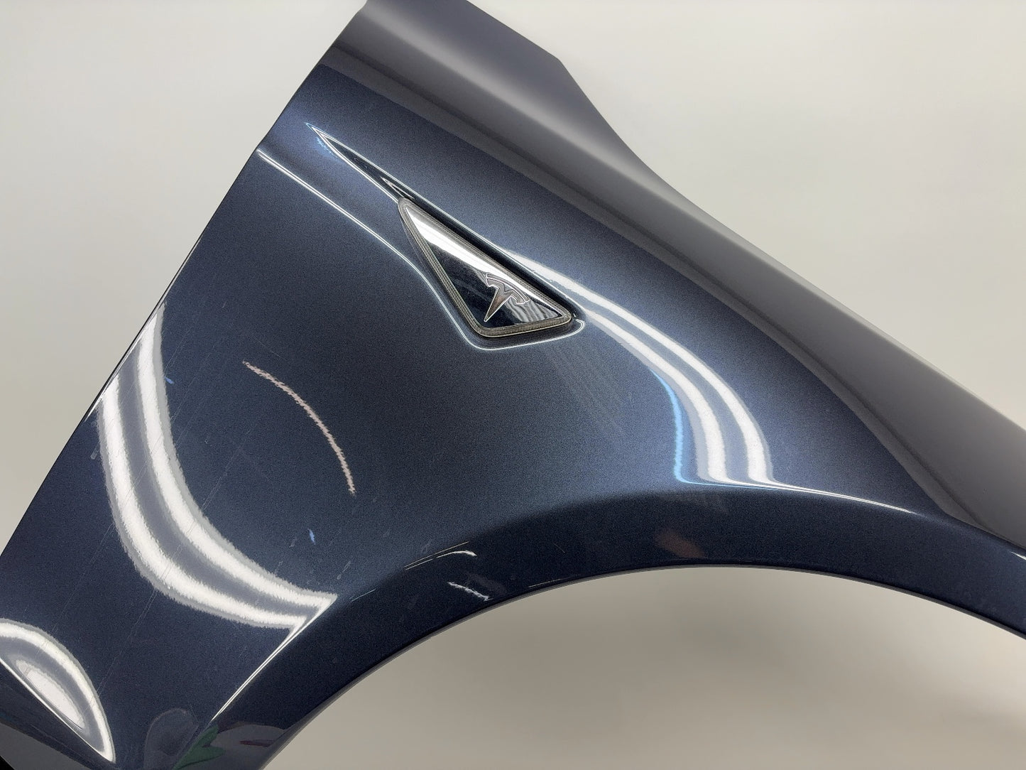 2015 Tesla Model S Right Fender 6008027-E0-D