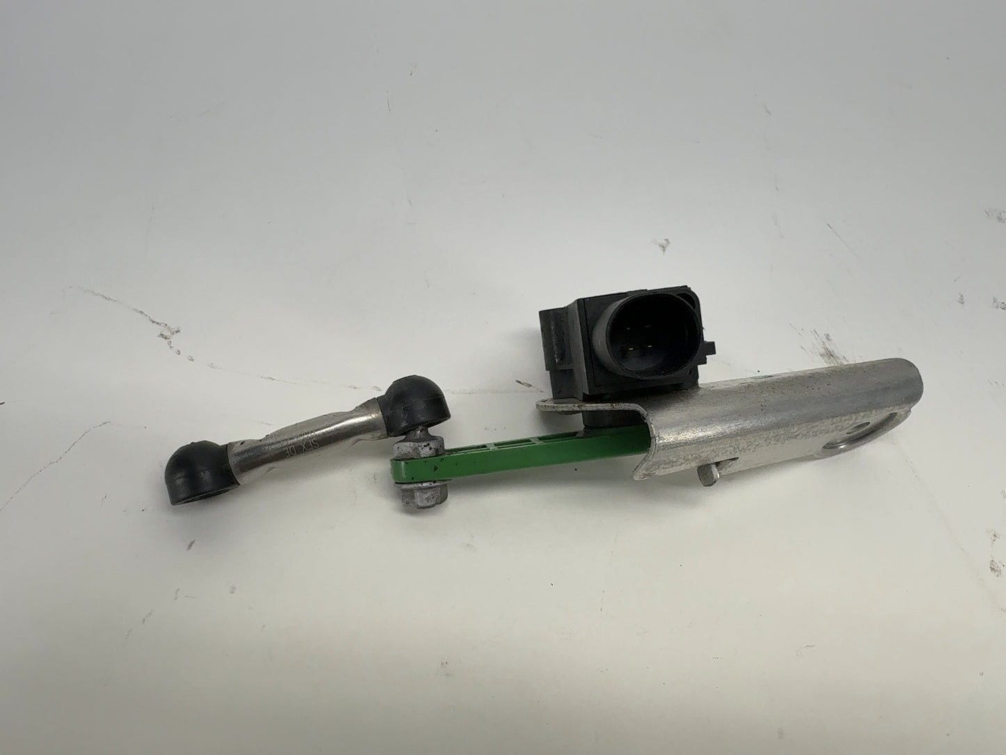 2015 Tesla Model S Air Suspension Sensor Rear Left 6006523-00-B