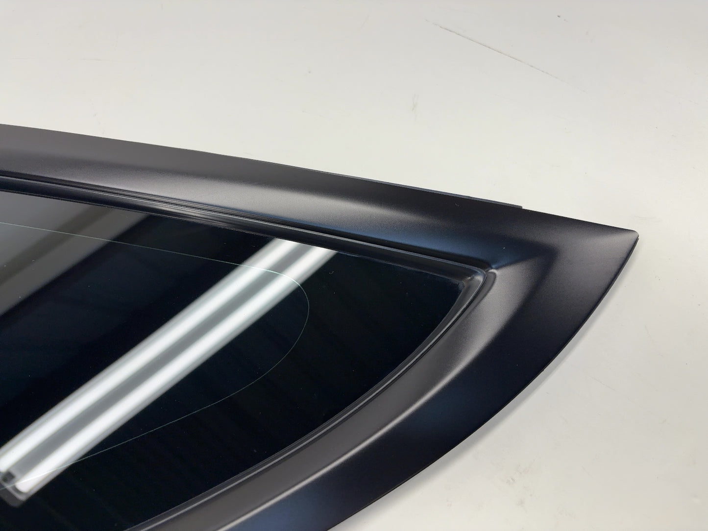 2024-2025 Tesla Model 3 Highland Rear Quarter Glass Right Black 1915484-21-C