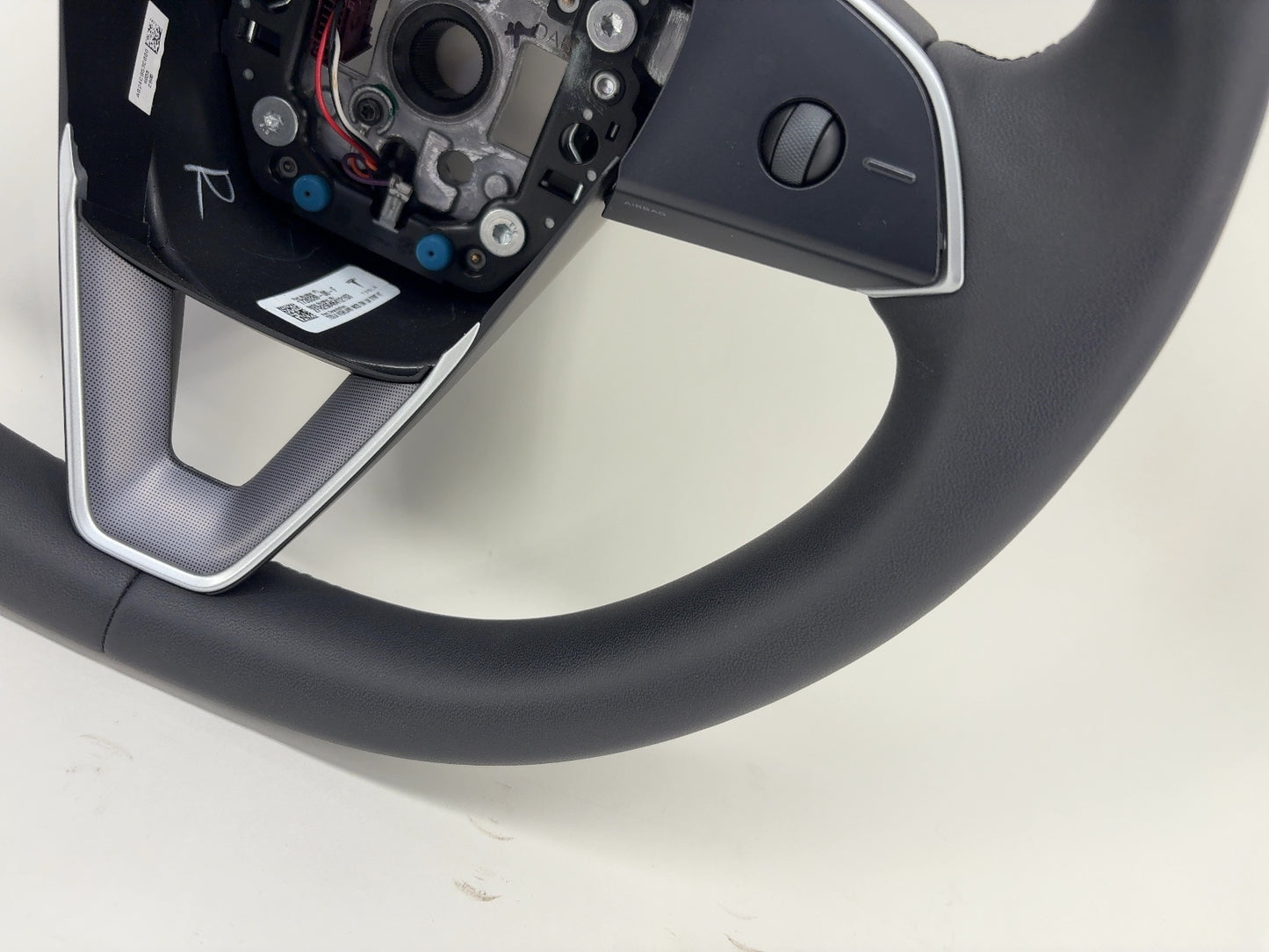 2024-2025 Tesla Model 3 Highland Steering Wheel Heated 1735339-00-F