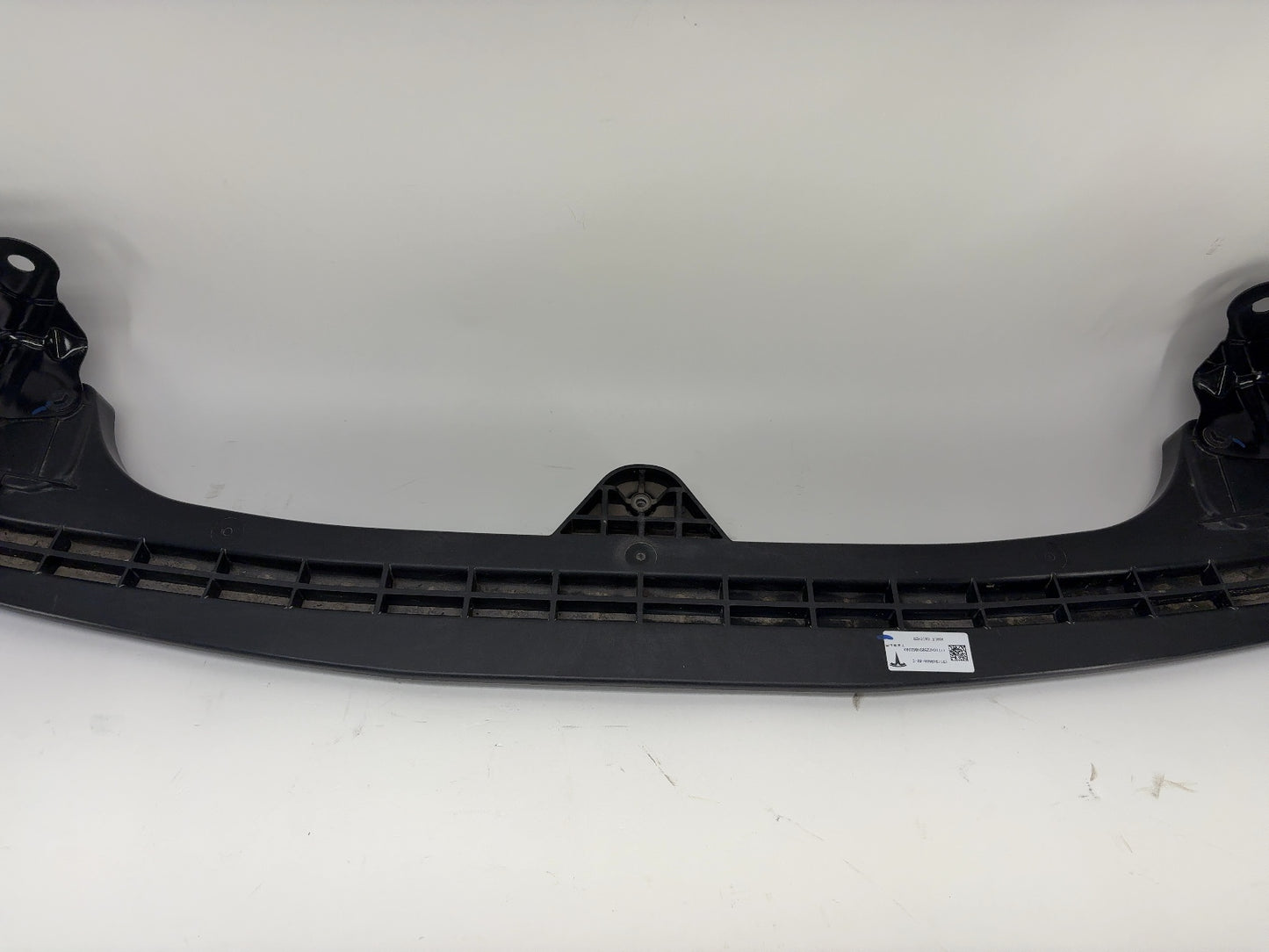 2026 Tesla Model Y Juniper Front Ankle Catcher 1949866-00-C