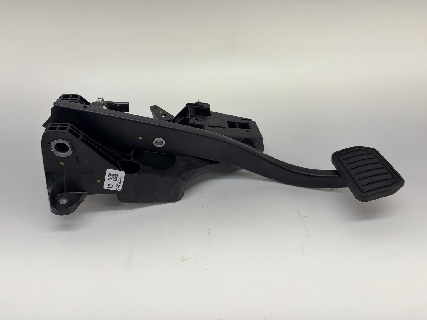 2026 Tesla Model Y Juniper Brake Pedal 2188692-00-B