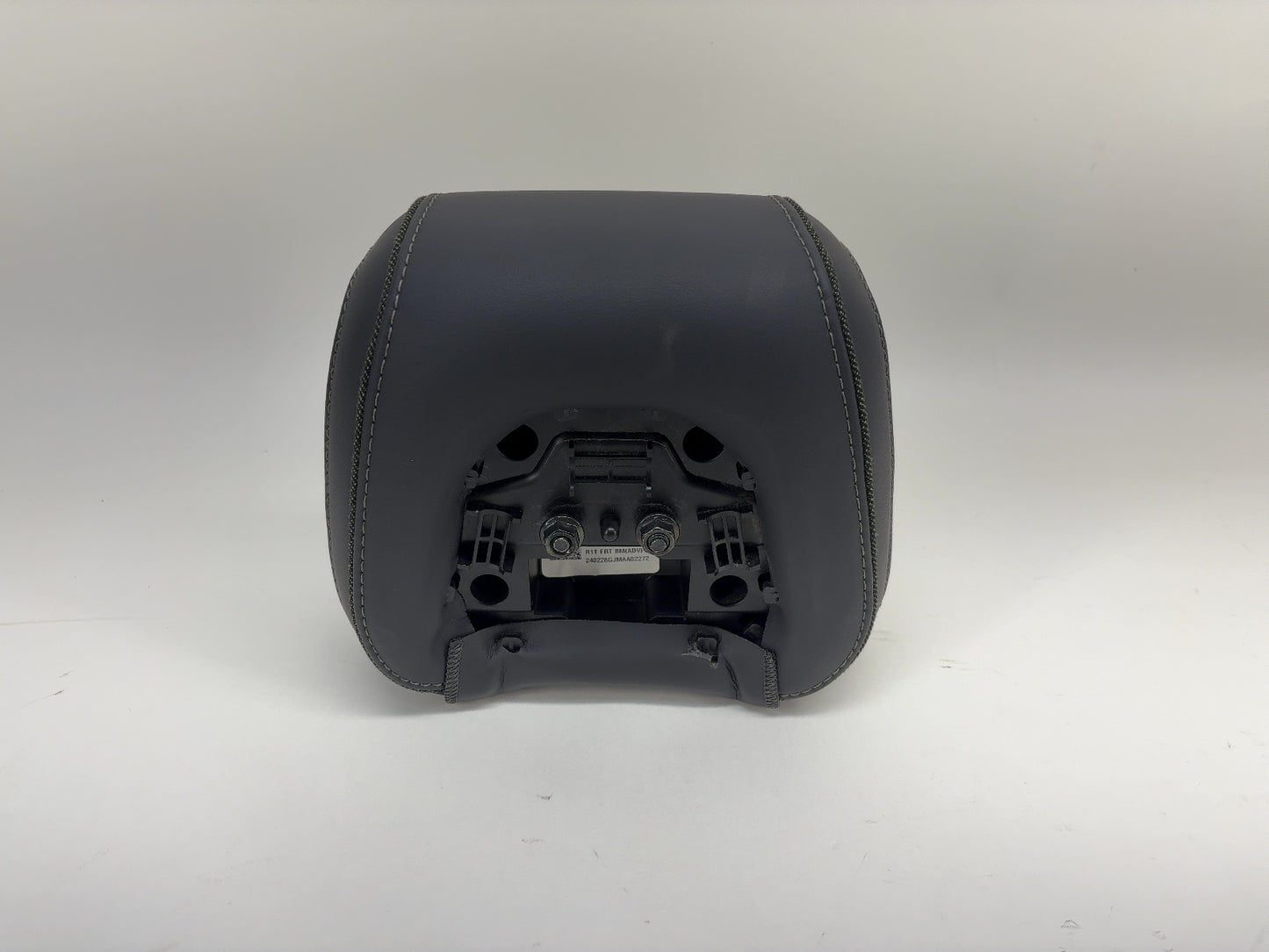 2024 Rivian R1T Headrest Black PT00042031-E