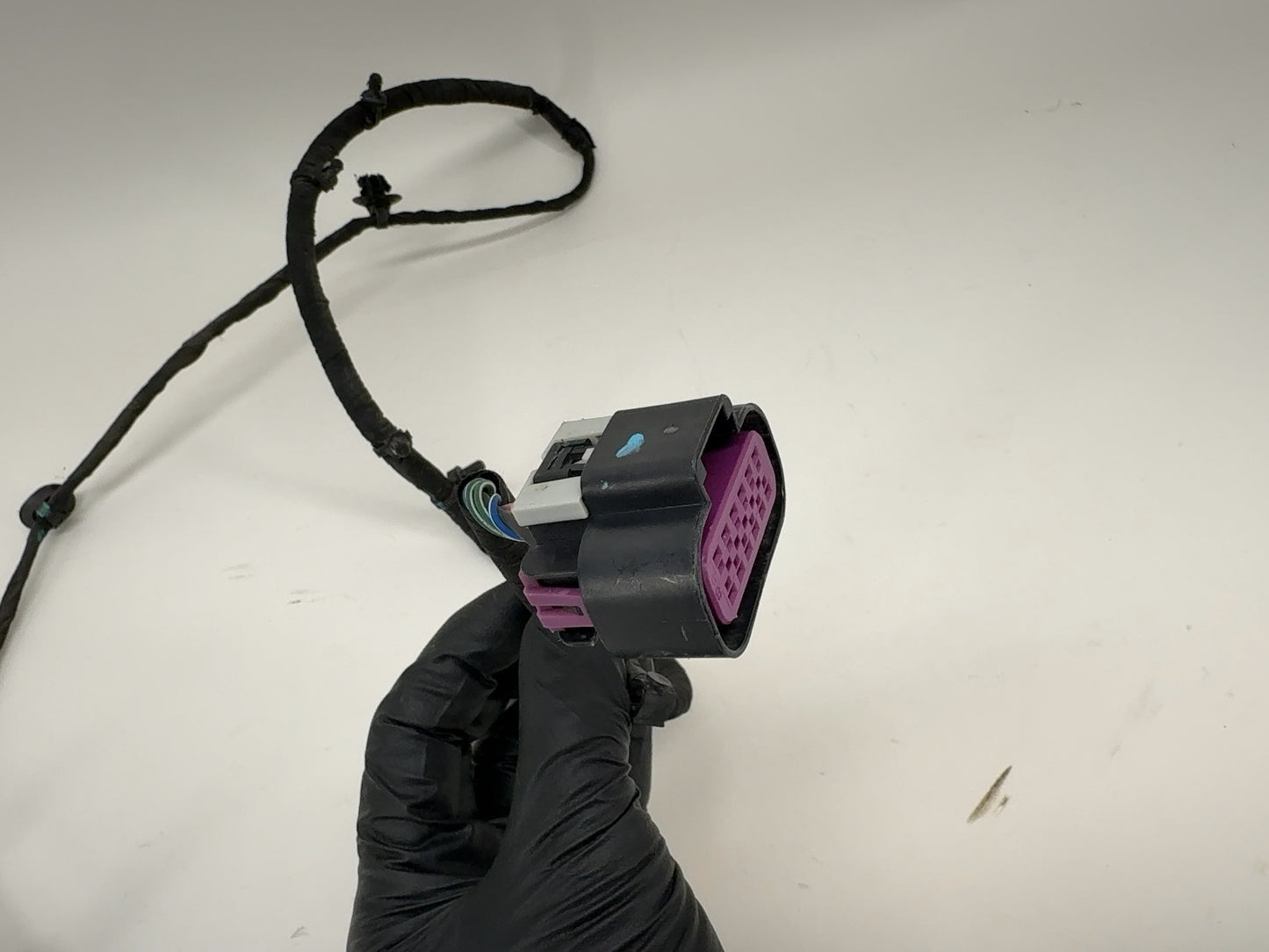 2022 Rivian R1T Tailgate Wiring Harness PT00000582-H