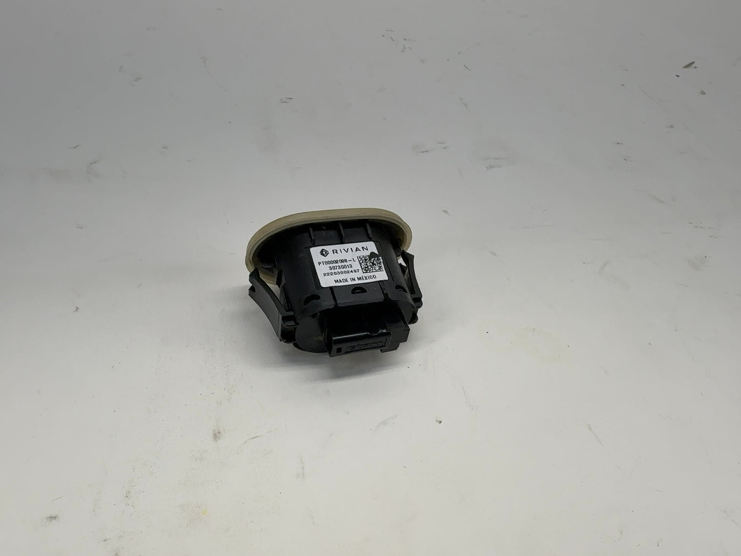 2023 Rivian R1T Rear Gear Tunnel Emergency Release Button PT00002098-L