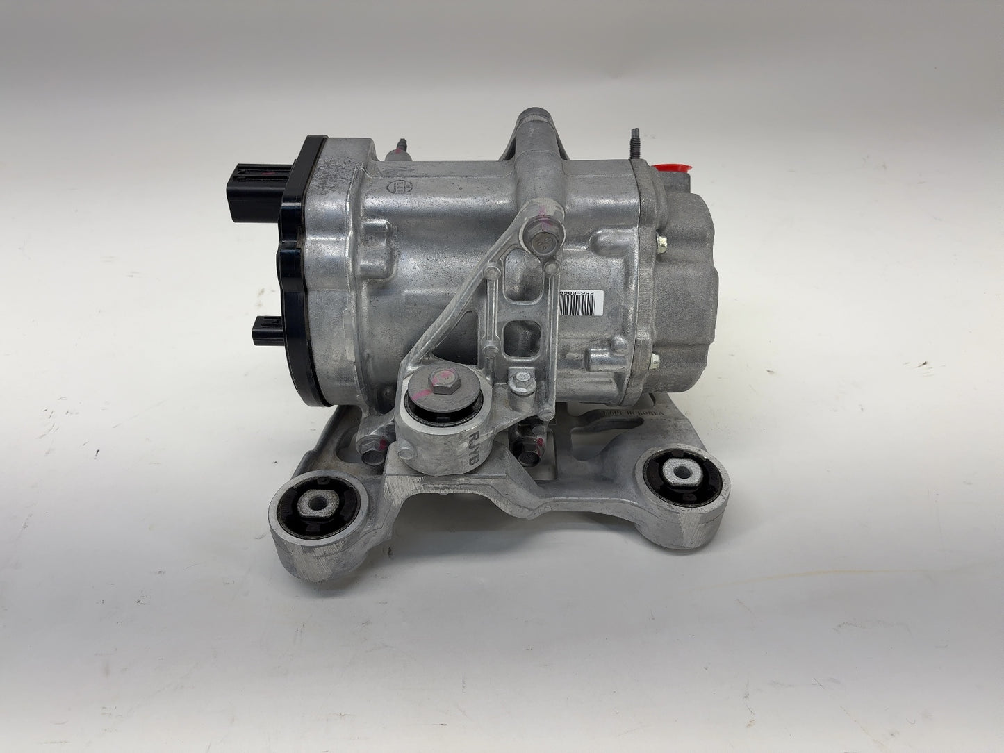 2023 Rivian R1T Ac Compressor Pump Unit W/ Bracket PT00001667-G