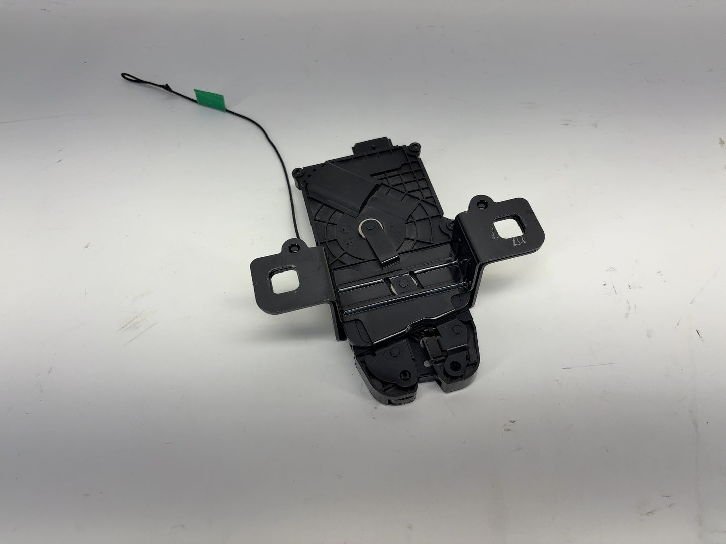 2023 Rivian R1T Gear Tunnel Release Latch PT00162183-C