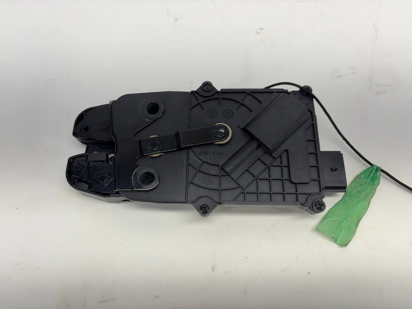 2023 Rivian R1T Tailgate E Release Latch PT00162182-C