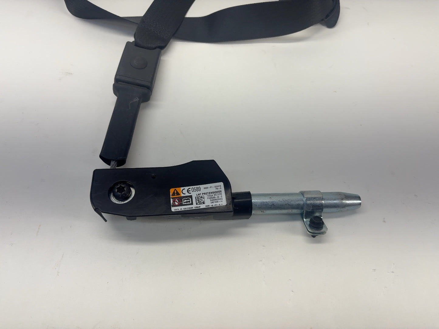 2014-2015 Tesla Model S Front Right Seatbelt With Pretensioner 1048259-02-A