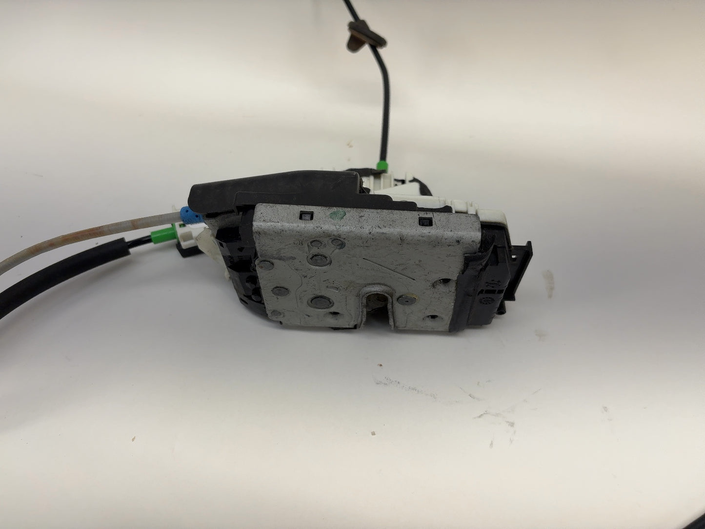 2018 Tesla Model X Front Left Door Latch Assembly 1112063-80-A