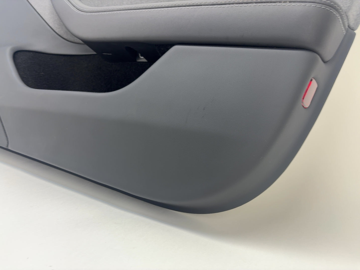 2024-2025 Tesla Model 3 Highland Front Right Door Panel 1776740-20-D