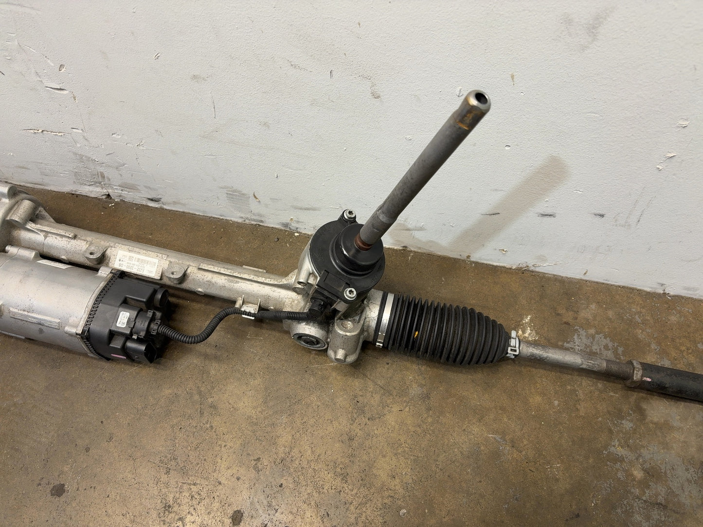 2012-2015 Tesla Model S Steering Rack Assembly 6006972-00-A