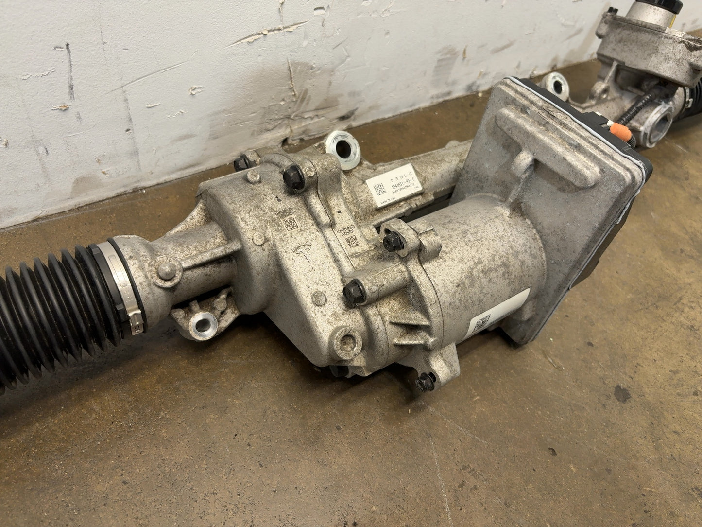 2018-2020 Tesla Model 3 Steering Rack Assembly 1044831-99-E