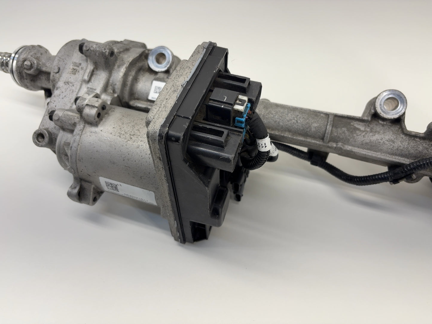 2019 Tesla Model 3 Steering Rack Without Tie Rods 1044831-00-E