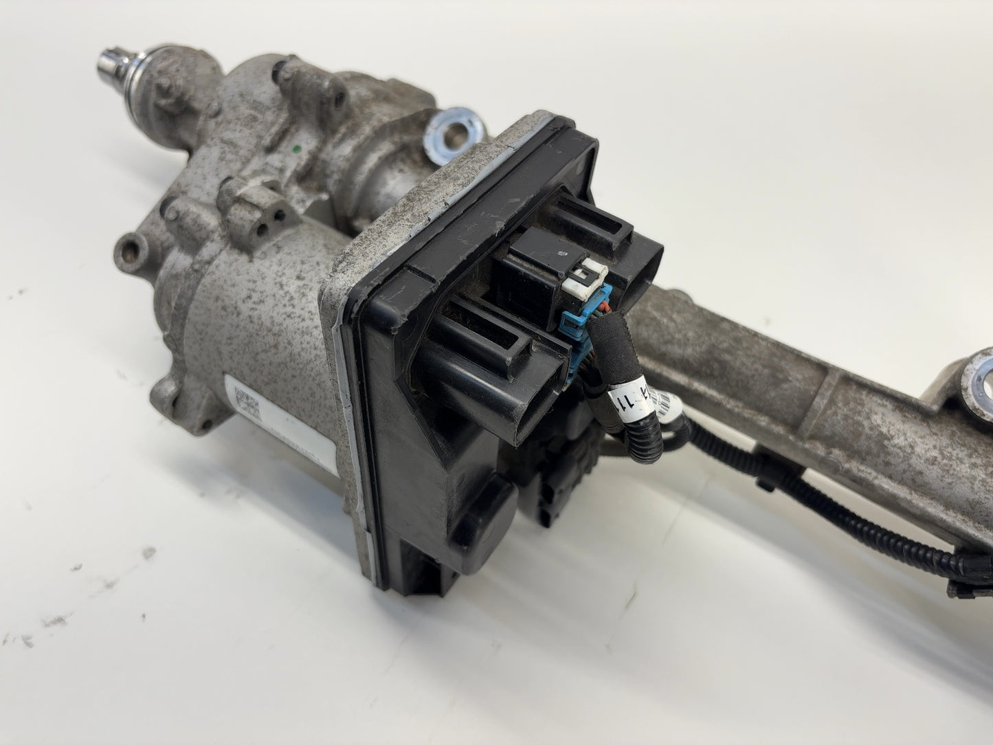 2018-2019 Tesla Model 3 Steering Rack Without Tie Rods 1044831-25-D