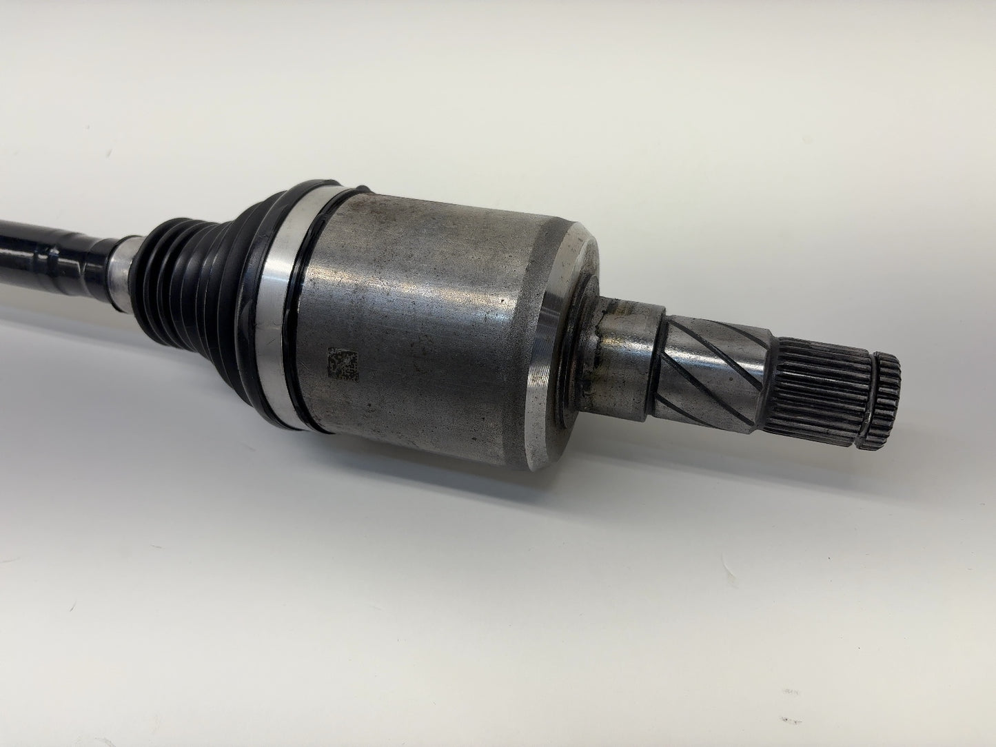 2021 Tesla Model S Front Left Axle Shaft 1420113-00-B