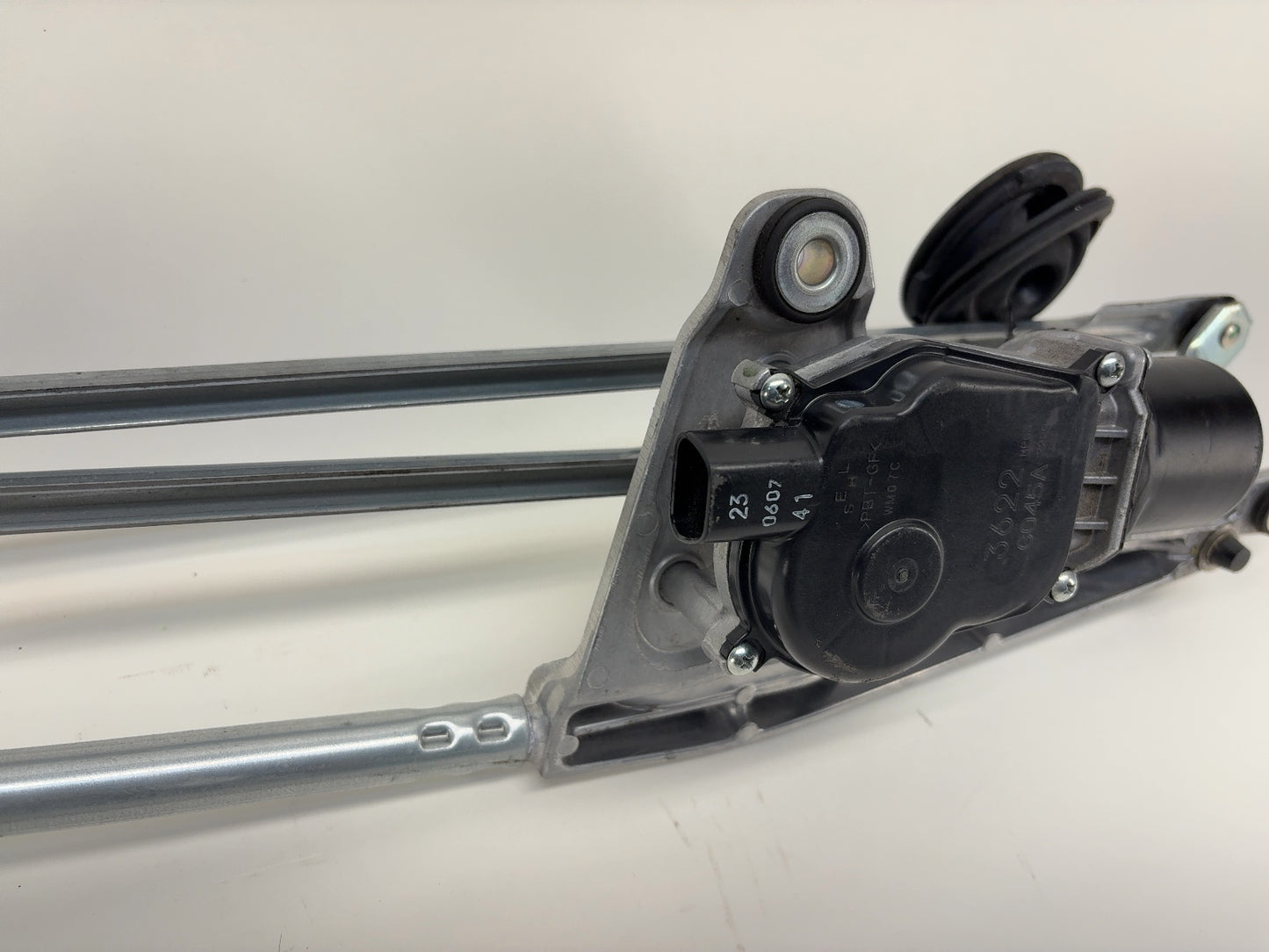 2023 Rivian R1S R1T Windshield Wiper Motor PT00002043-K