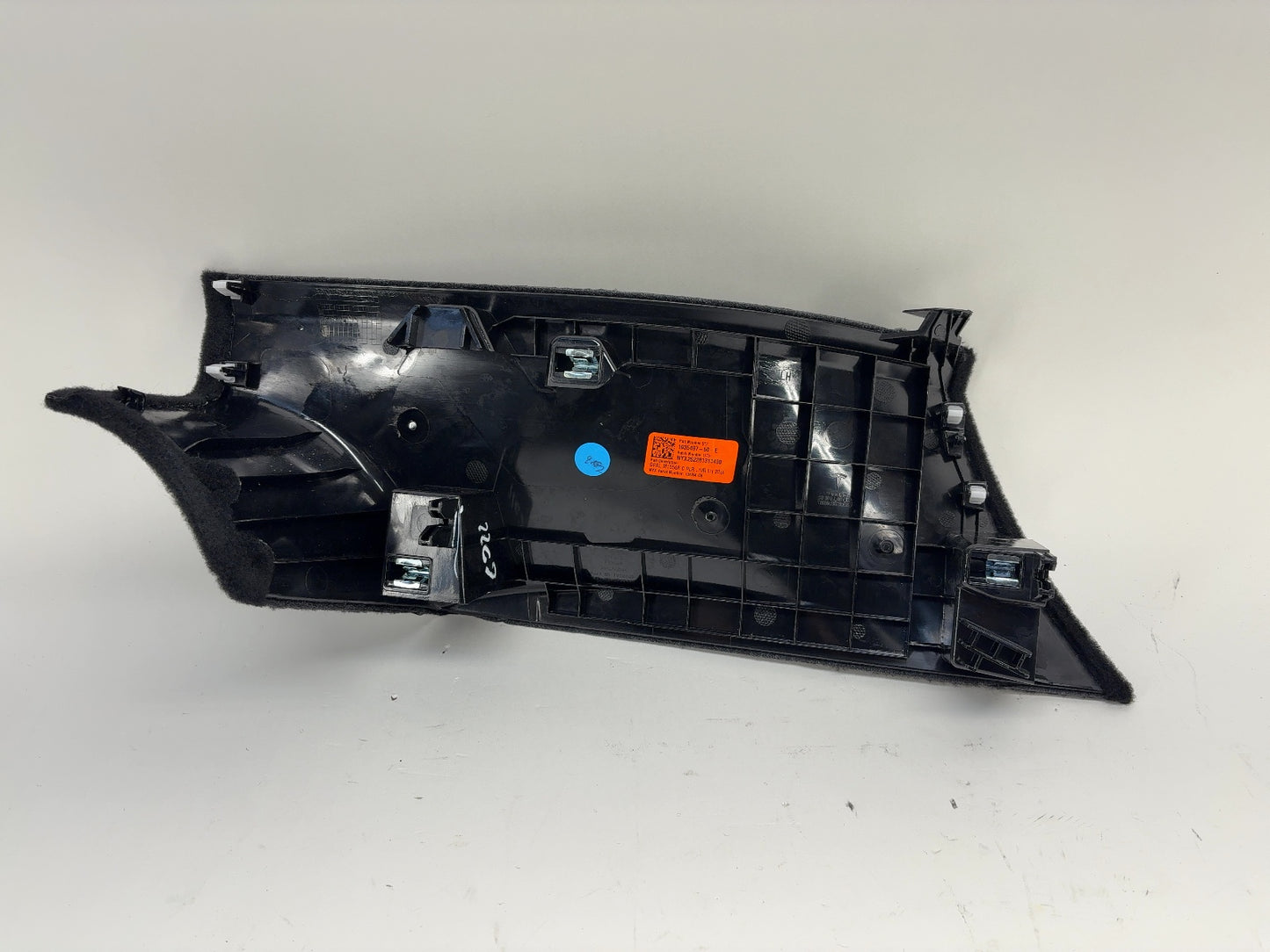 2026 Tesla Model Y Juniper C Pillar Lower Trim Left 5 Seater 1935497-50-E