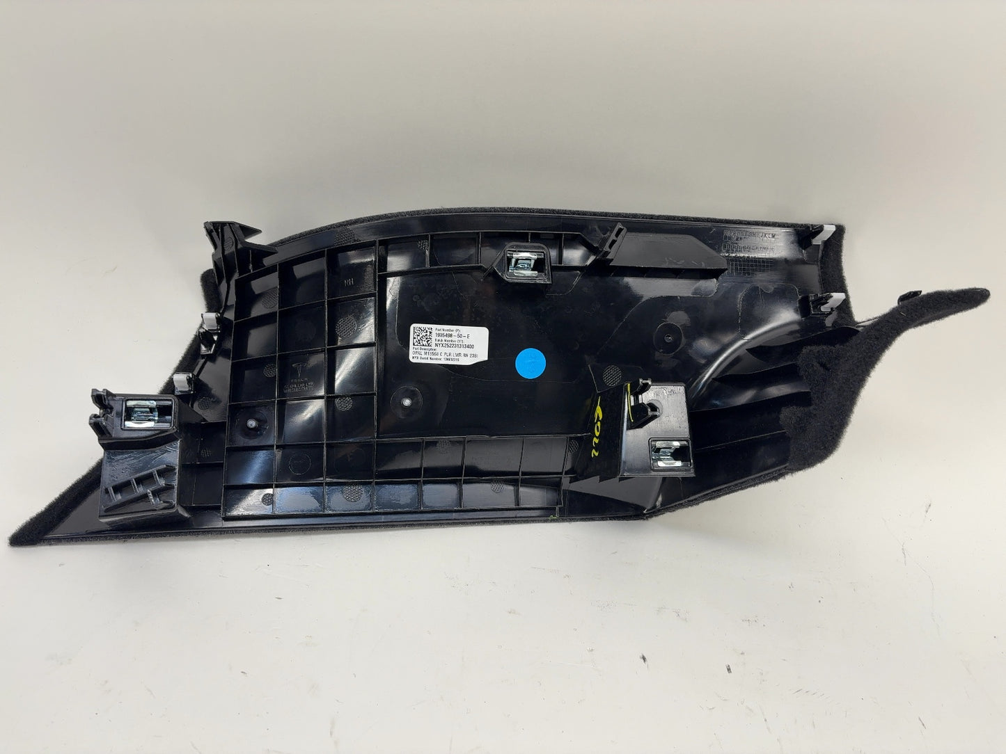 2026 Tesla Model Y Juniper C Pillar Lower Trim Right 5 Seater 1935498-50-E