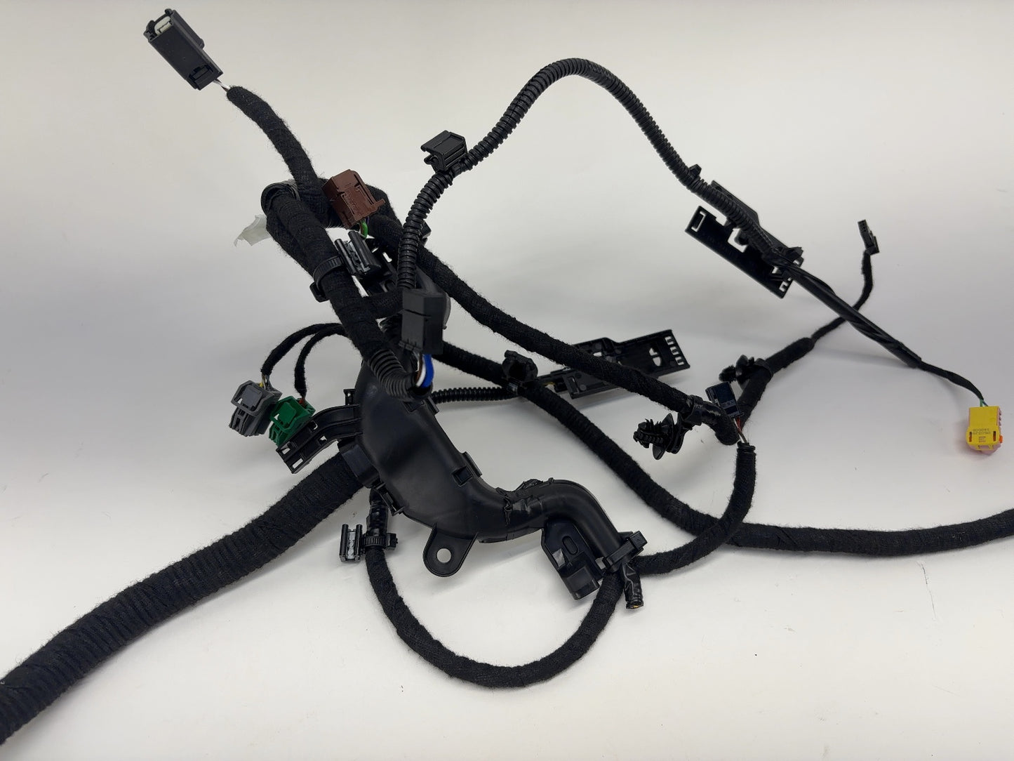 2026 Tesla Model Y Juniper Front Right Passenger Seat Harness 1897333-19-D