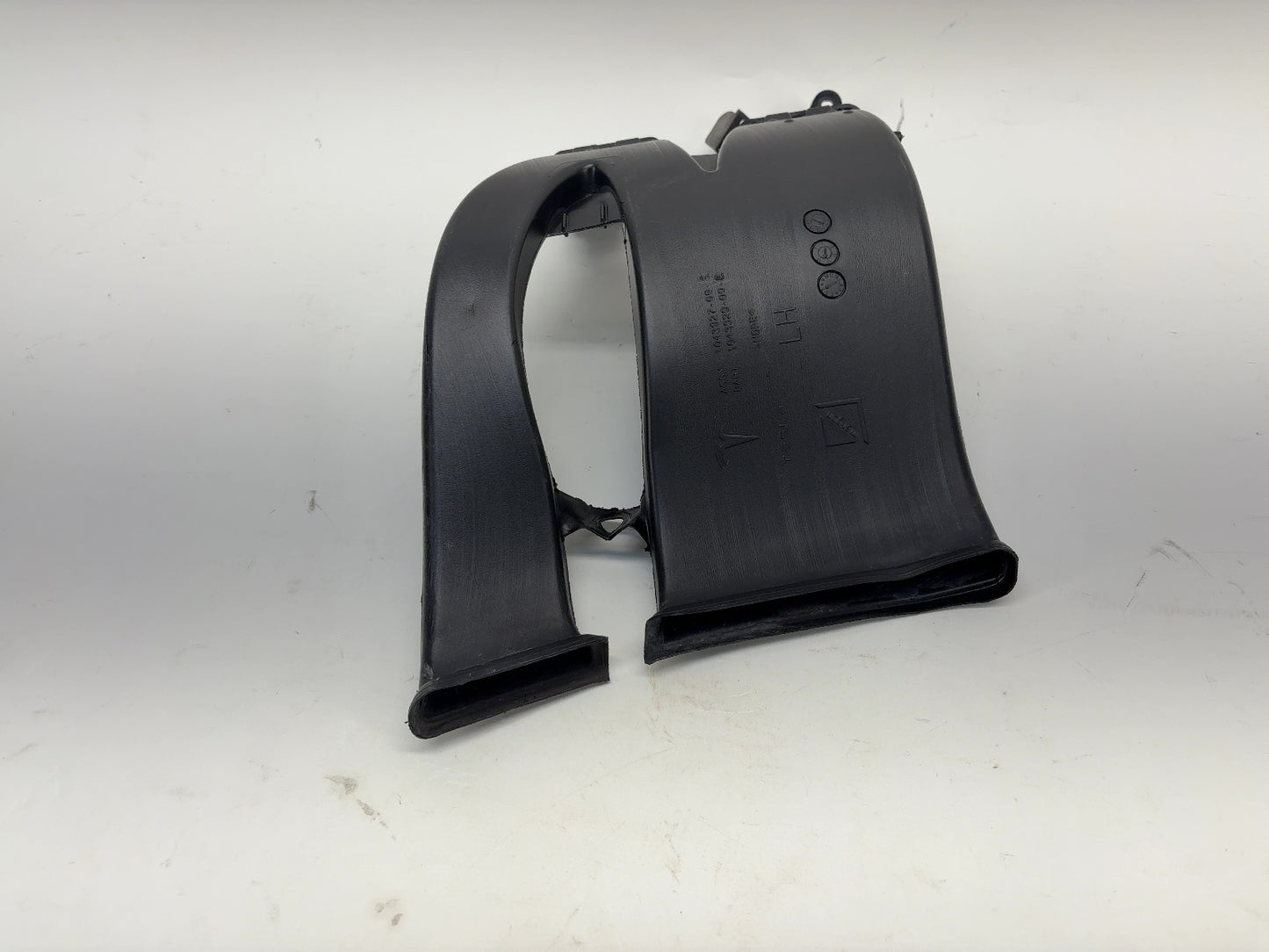 2019 Tesla Model X Duct Front Foglamp Left 1043927-00-E