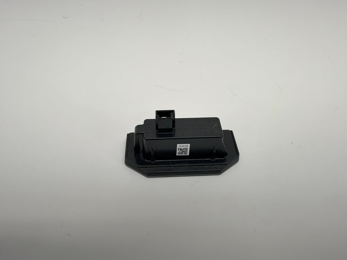 2024-2025 Tesla Model 3 Highland Rear License Plate Light 1713282-00-A