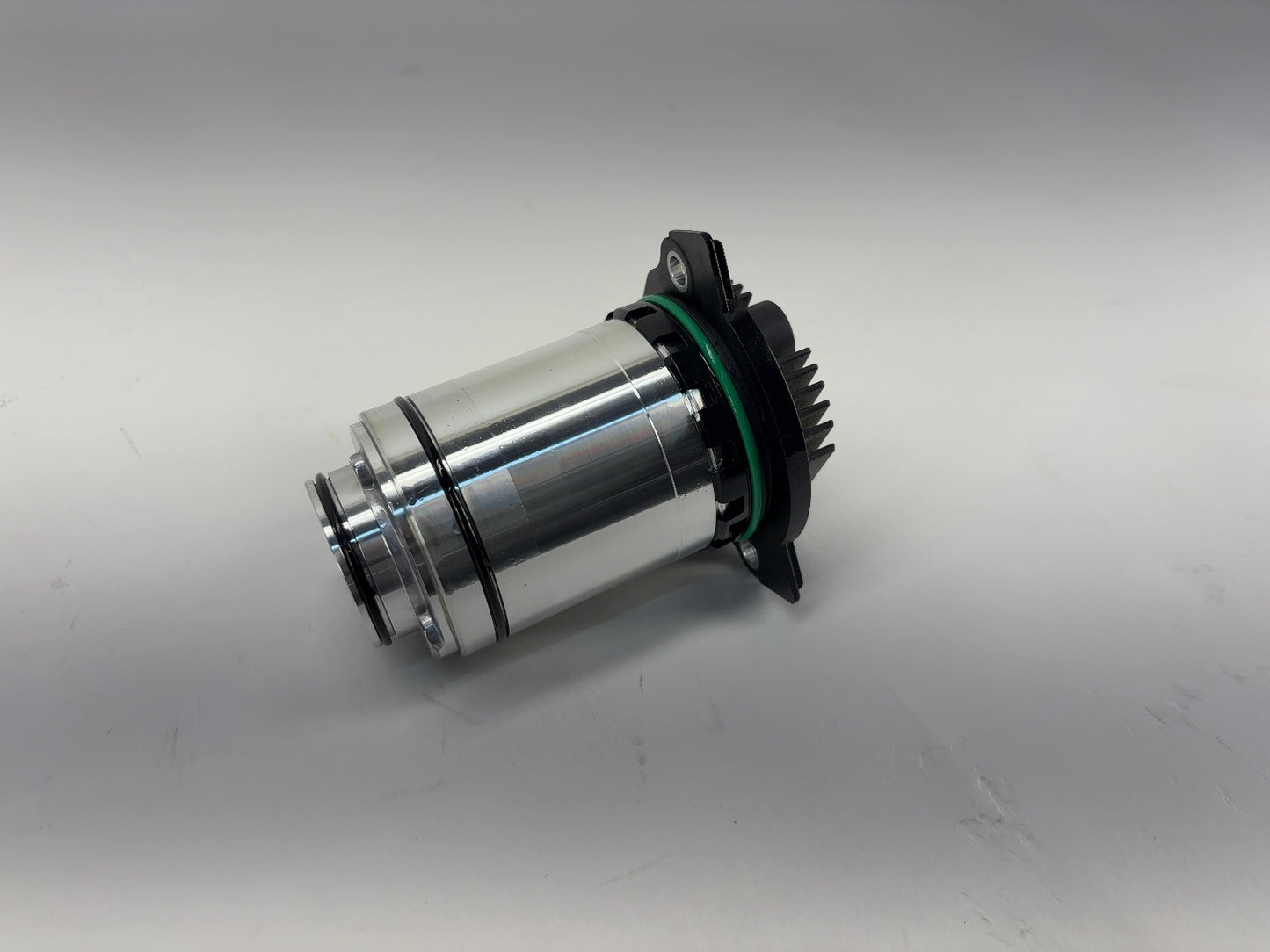 2025 Tesla Model 3 Highland Rear Drive Unit Electric Oil Pump 1108202-00-P