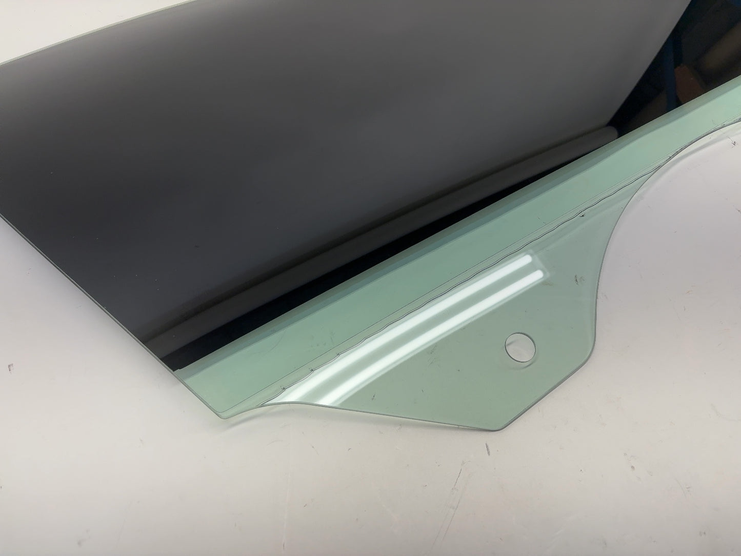 2023-2026 Tesla Model Y Front Right Door Glass Laminated 1906069-00-A