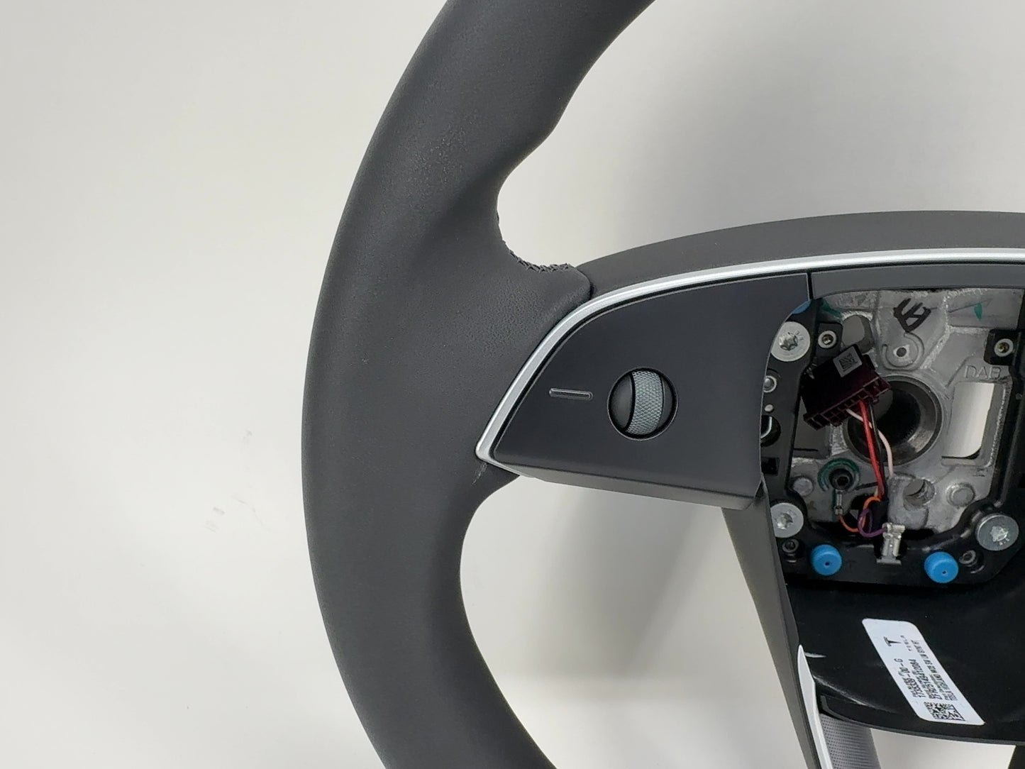 2025 Tesla Model 3 Highland Steering Wheel Pur Leather 1735339-00-G