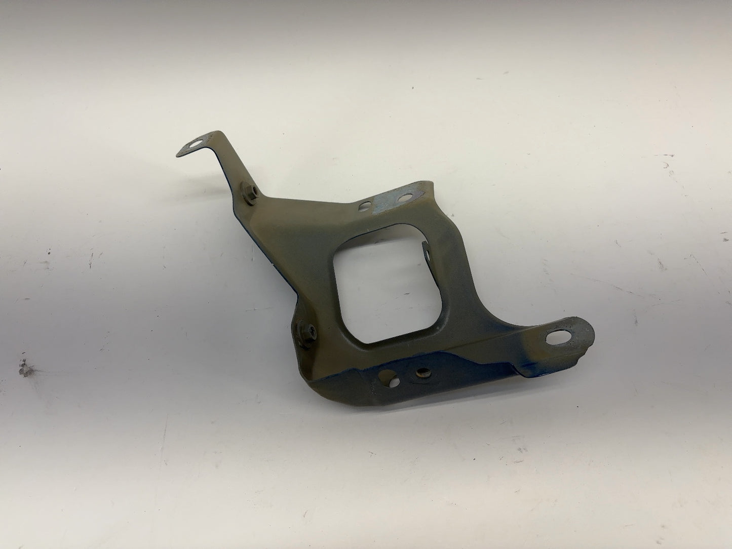2018 Tesla Model 3 Left Fender Support Bracket 1086017-00-B