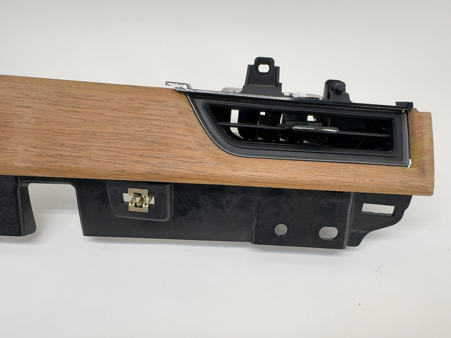 2020 Tesla Model X Dash Vent Set Oak 1042771-13-E
