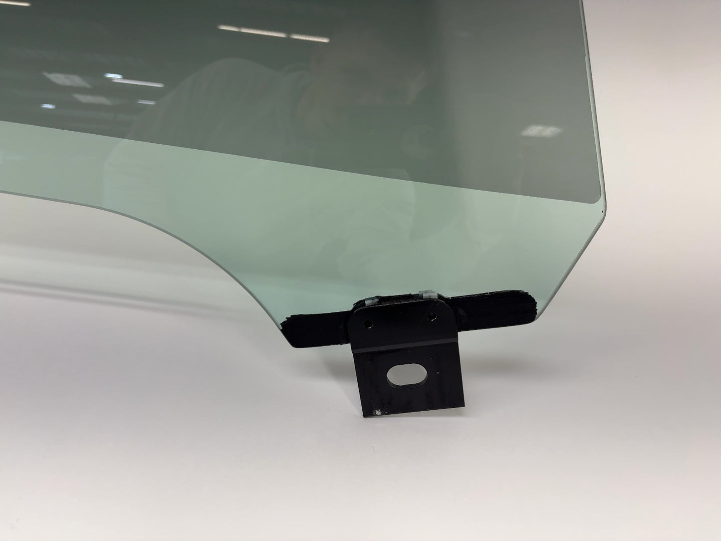 2017 Tesla Model X Front Right Door Glass 1028823-00-G