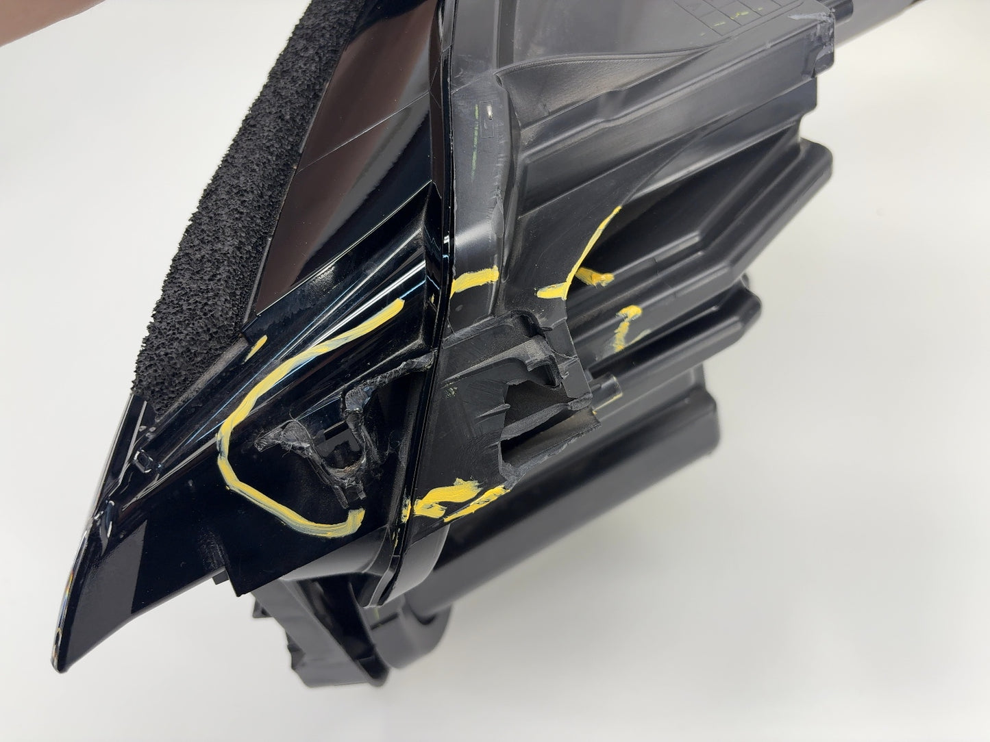 2025 Tesla Model Y Juniper Headlamp Right 1918348-00-D