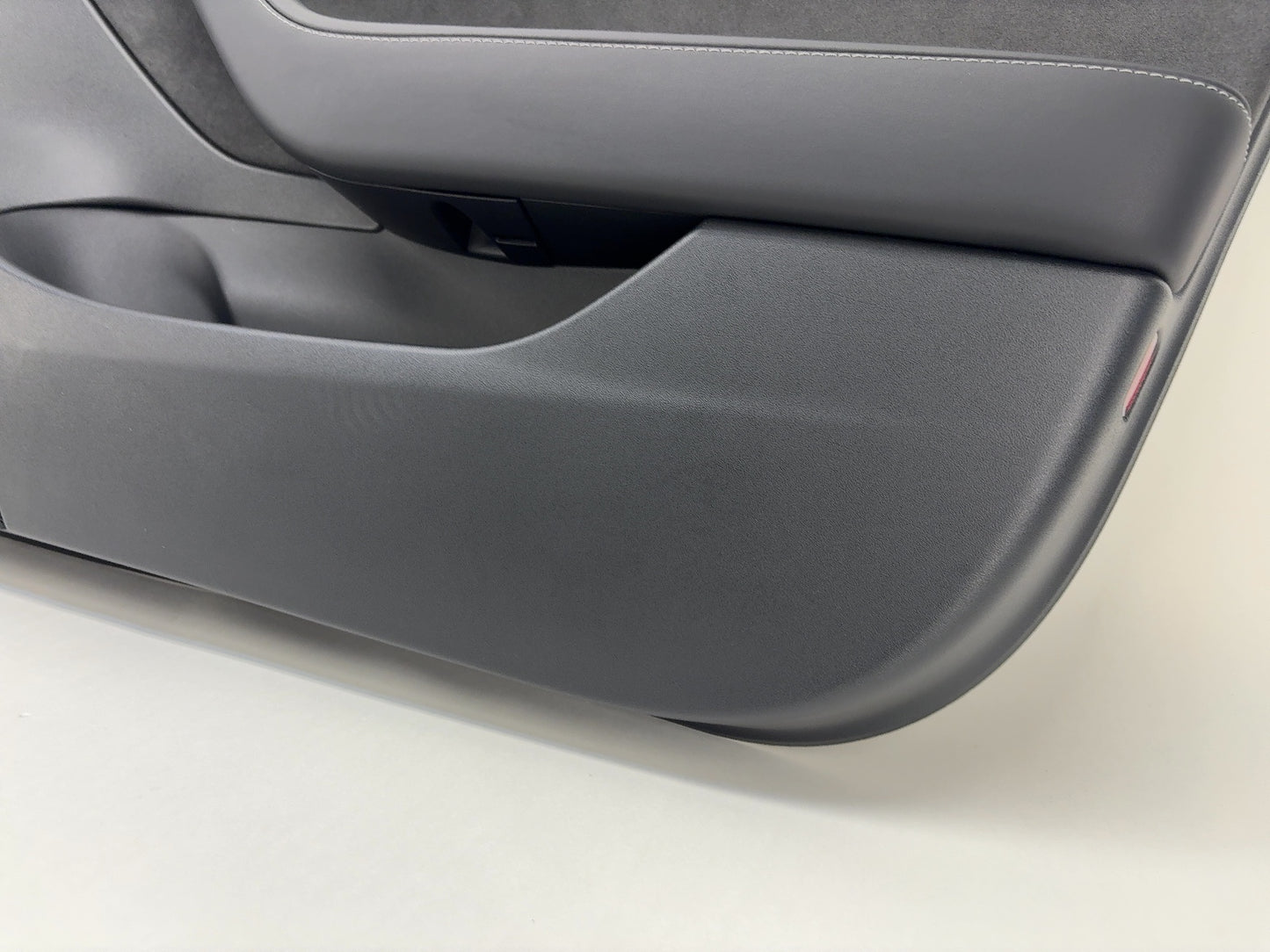 2023 Tesla Model 3 Front Right Door Panel 1761296-01-C