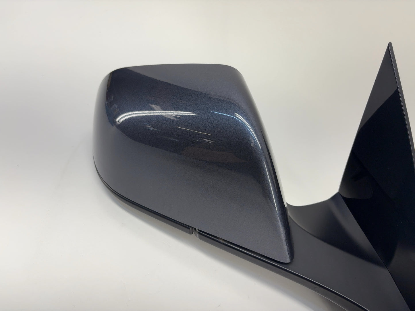 2022-2023 Tesla Model 3 Front Right Door Mirror Assembly 1592032-00-D
