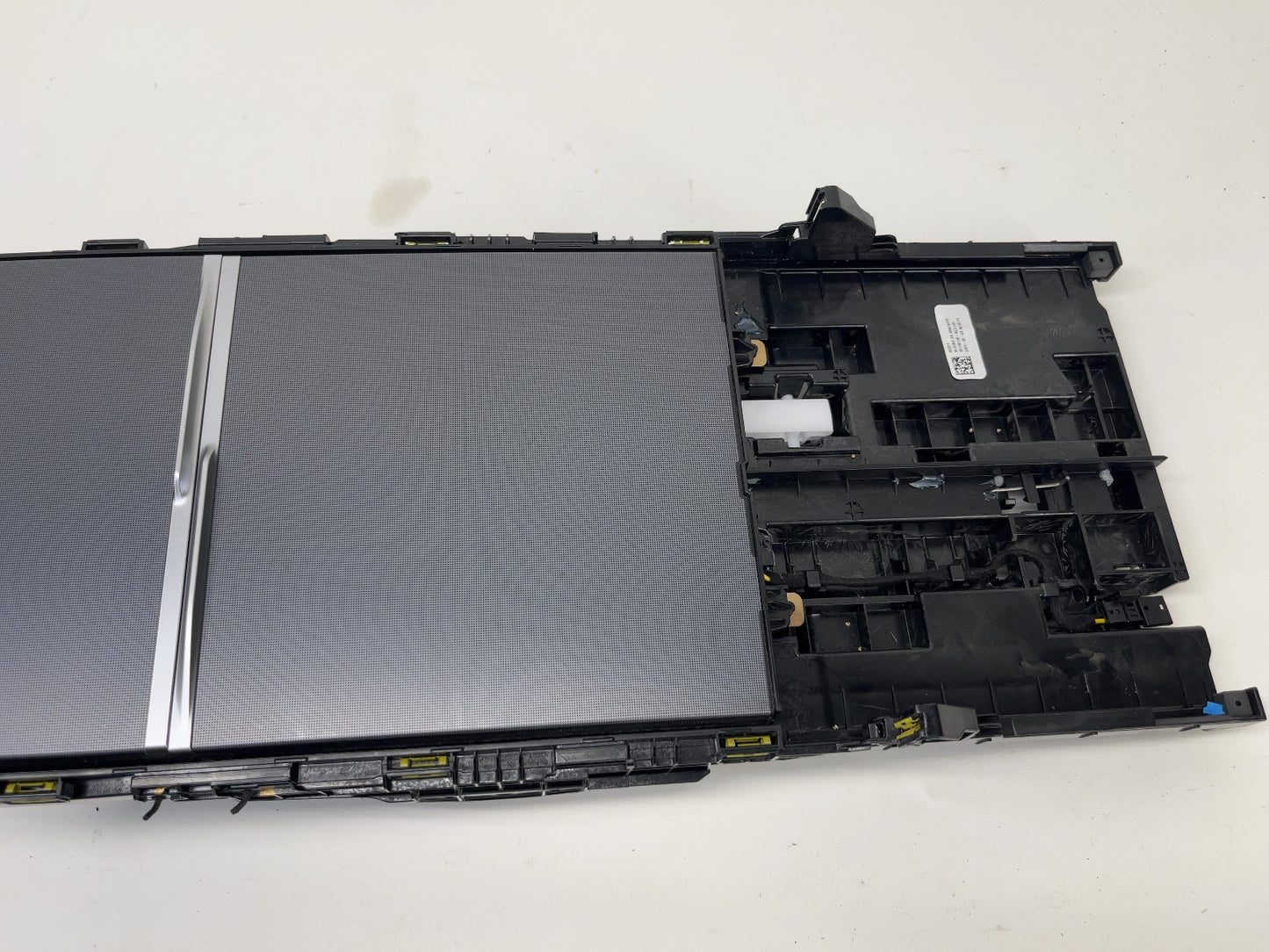 2024-2025 Tesla Model 3 Highland Console Sliding Bin Assembly 1878966-20-D