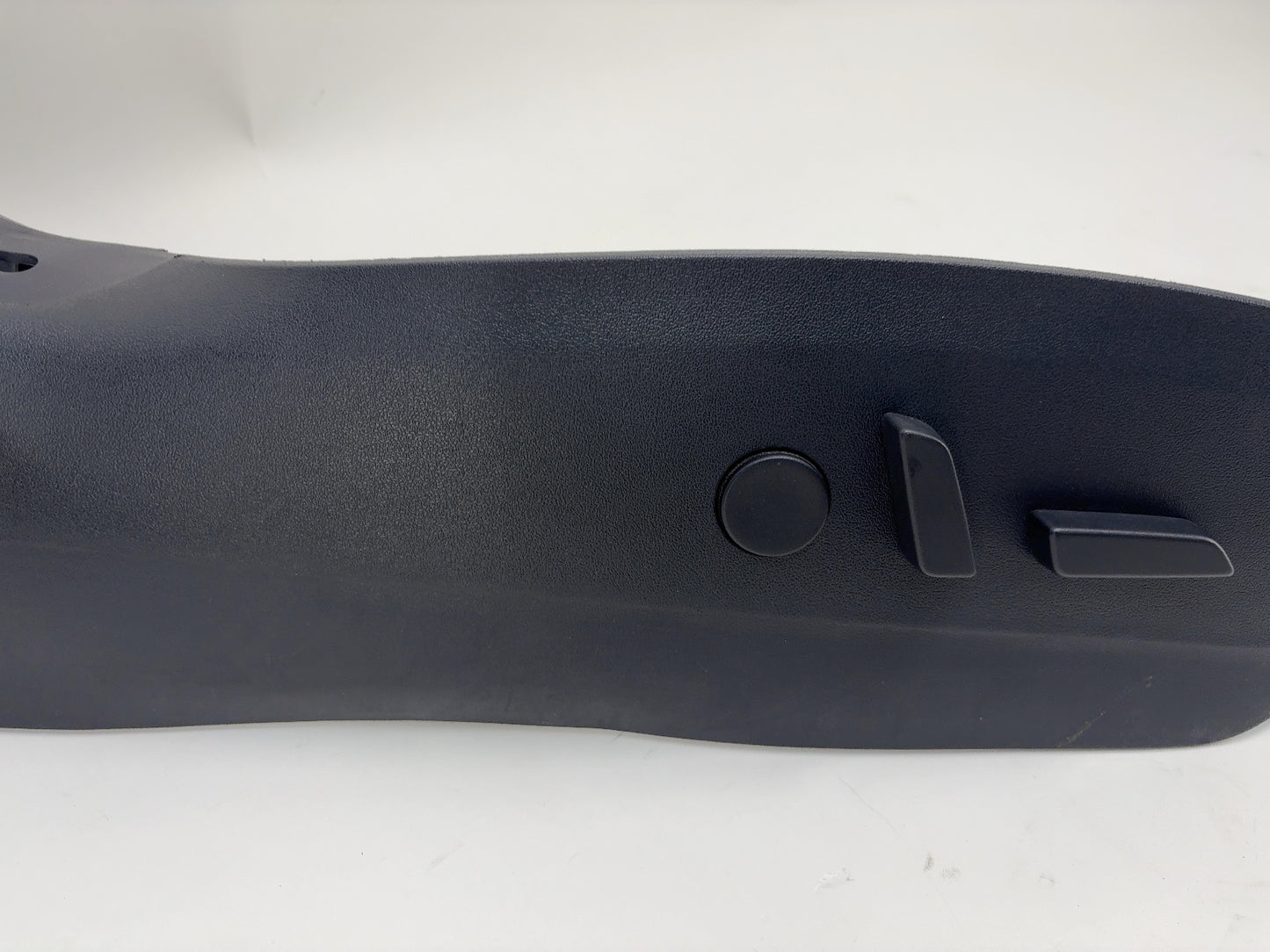 2019 Tesla Model 3 Front Right Passenger Seat Trim With Buttons 1098349-00-C