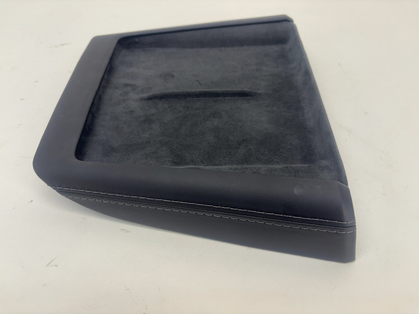 2025-2026 Tesla Model 3 Highland Wireless Charging Module & Pad 1761810-00-C