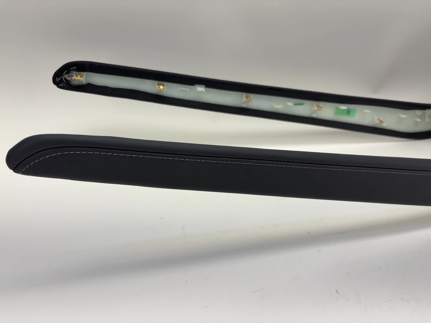 2022-2025 Tesla Model Y Center Console 2.0 Trim 1755541-00-B