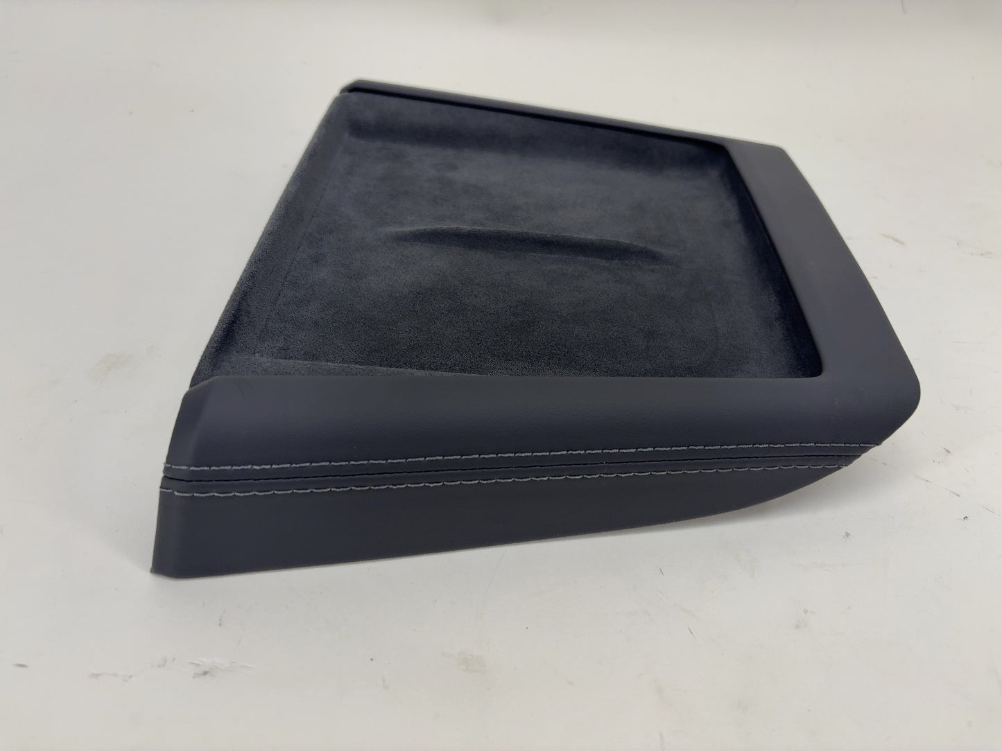 2025-2026 Tesla Model 3 Highland Wireless Charging Module & Pad 1761810-00-C