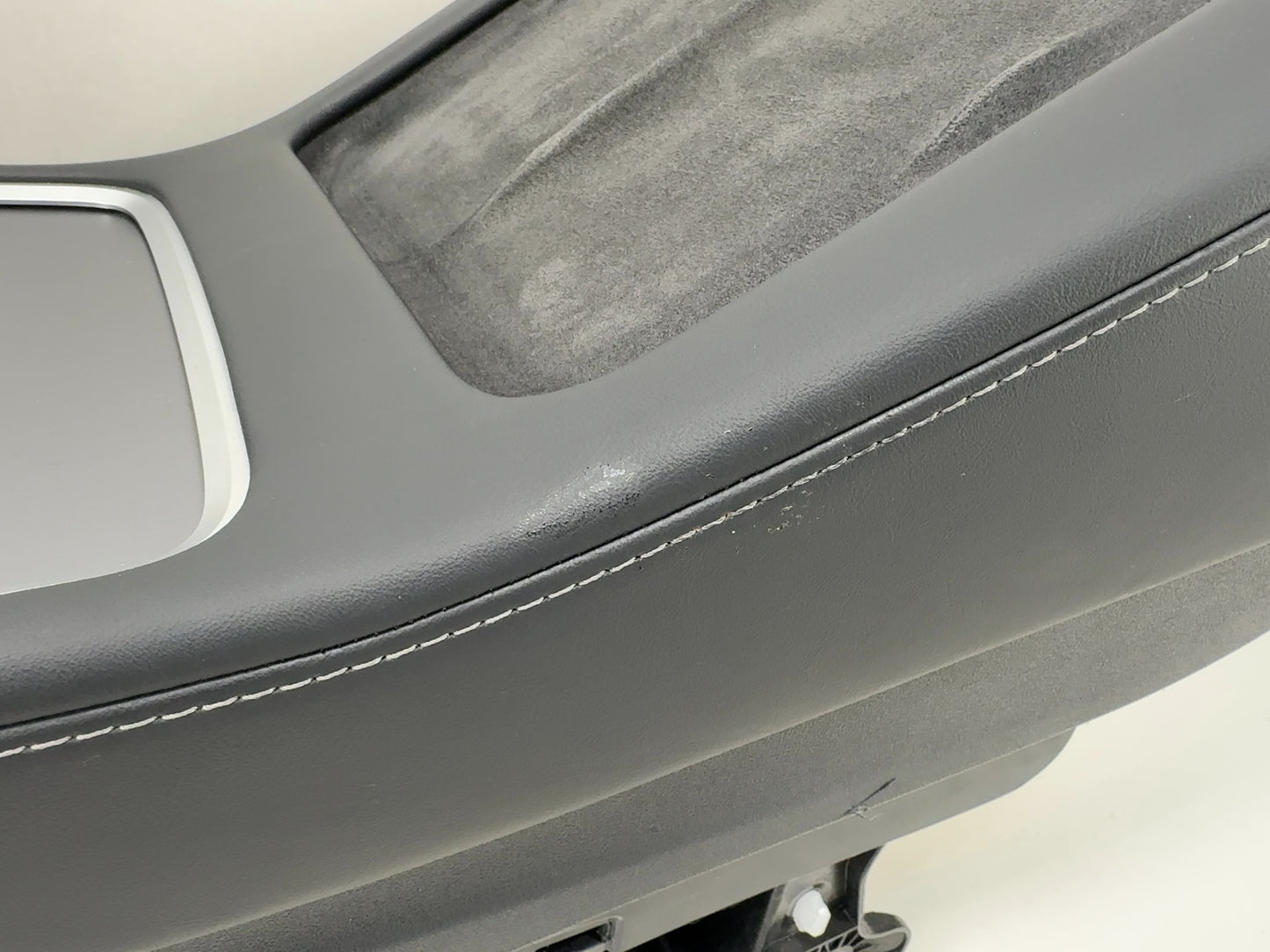 2021-2023 Tesla Model 3 Center Console 2.0 1755503-70-C